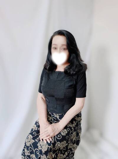 瞳 2
