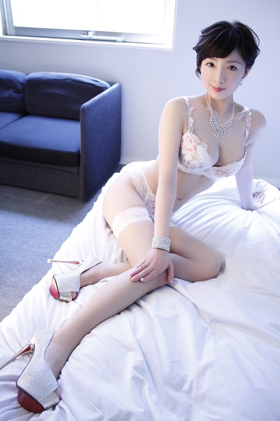 麗 3